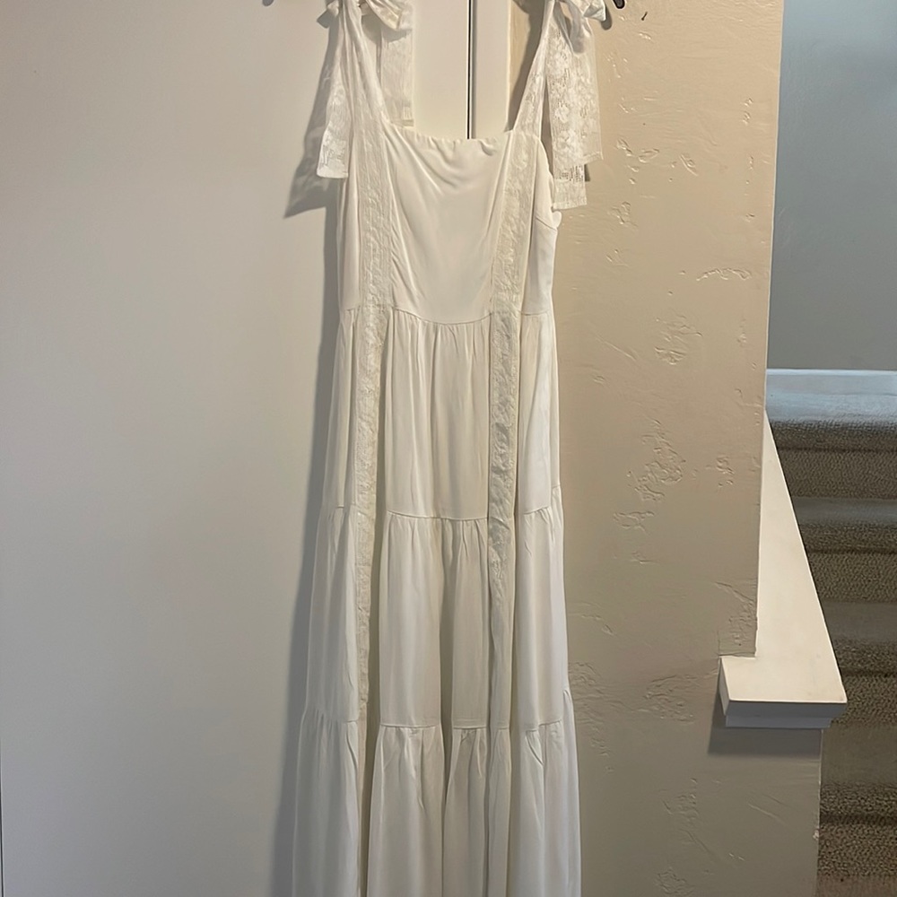 Lulus XS white long summer dress